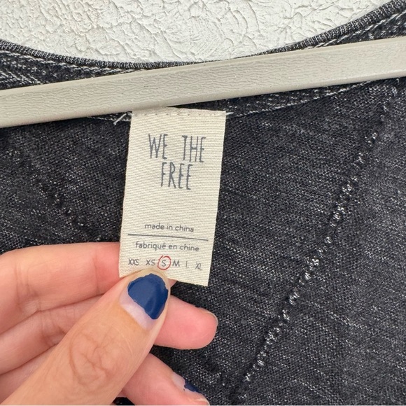 Free People We the Free Head In The Clouds Linen Blend Tee Black Size Small - Picture 6 of 12